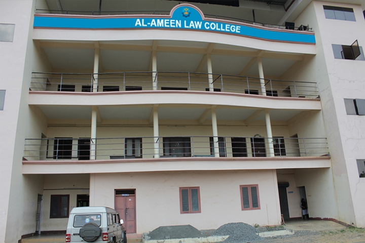https://cache.careers360.mobi/media/colleges/social-media/media-gallery/19393/2019/4/17/Campus View of Al-Ameen Law College Palakkad_Campus-View.jpg